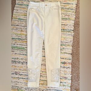 White House Black Market Off-White Skinny Jeans with Floral Embroidery